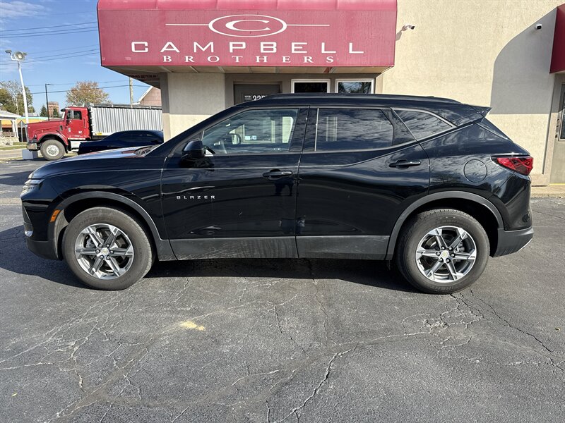 2024 Chevrolet Blazer LT   - Photo 1 - Rushville, IN 46173