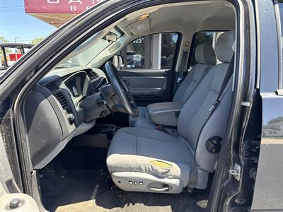 2009 Dodge Dakota BigHorn - Photo 11 - Rushville, IN 46173