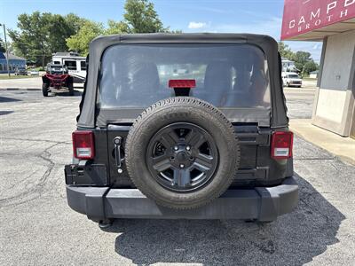 2015 Jeep Wrangler Sport   - Photo 7 - Rushville, IN 46173
