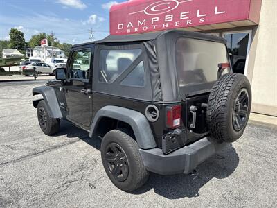2015 Jeep Wrangler Sport   - Photo 8 - Rushville, IN 46173