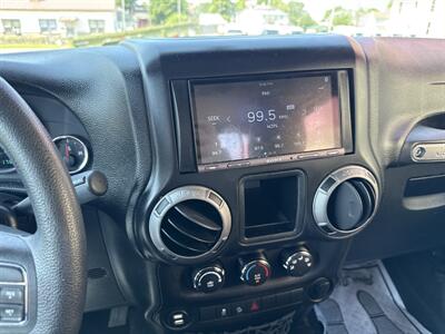 2015 Jeep Wrangler Sport   - Photo 9 - Rushville, IN 46173