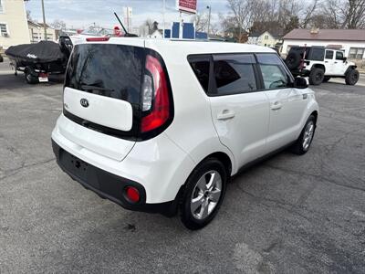 2019 Kia Soul   - Photo 6 - Rushville, IN 46173