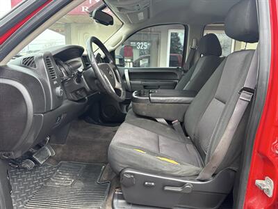 2014 Chevrolet Silverado 2500 LT   - Photo 15 - Rushville, IN 46173