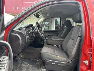 2014 Chevrolet Silverado 2500 LT   - Photo 12 - Rushville, IN 46173