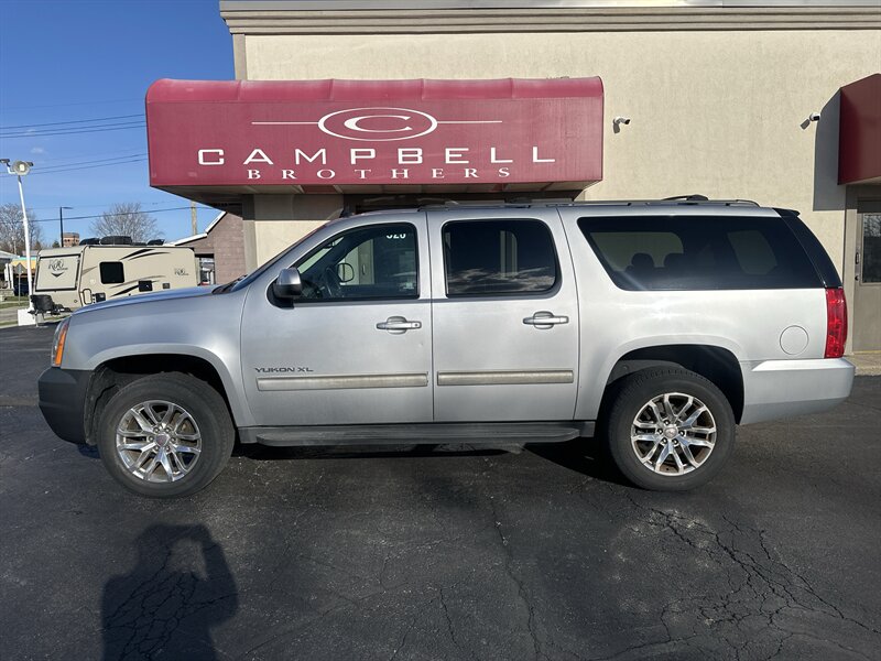 2014 GMC Yukon XL SLE   - Photo 1 - Rushville, IN 46173
