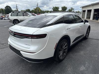 2024 Toyota Crown Limited   - Photo 5 - Rushville, IN 46173