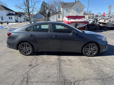 2023 Kia Forte GT-Line   - Photo 5 - Rushville, IN 46173