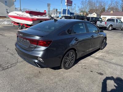 2023 Kia Forte GT-Line   - Photo 6 - Rushville, IN 46173