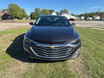 2022 Chevrolet Malibu LT   - Photo 3 - Rushville, IN 46173