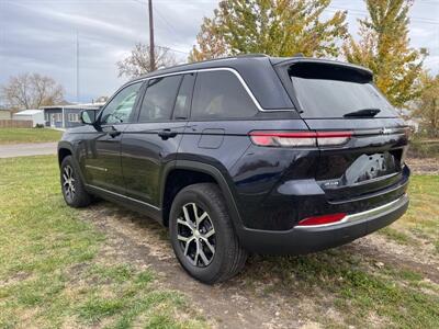 2023 Jeep Grand Cherokee Limited   - Photo 8 - Rushville, IN 46173