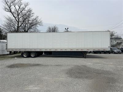 2022 Utility Trailer Mfg. VS2DX White
