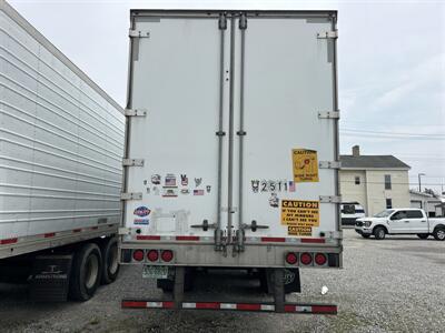 2022 Utility Trailer Mfg. VS2DX White   - Photo 7 - Rushville, IN 46173