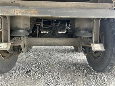 2022 Utility Trailer Mfg. VS2DX White   - Photo 9 - Rushville, IN 46173