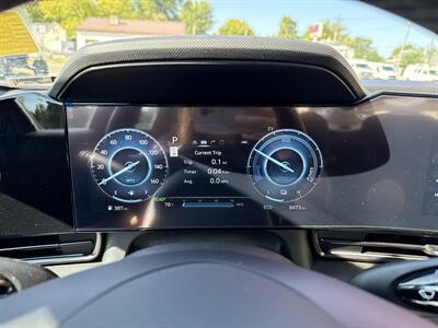 2025 Hyundai ELANTRA Hybrid Blue   - Photo 13 - Rushville, IN 46173