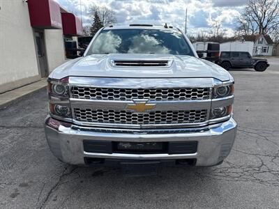 2019 Chevrolet Silverado 3500HD CC Work Truck   - Photo 2 - Rushville, IN 46173