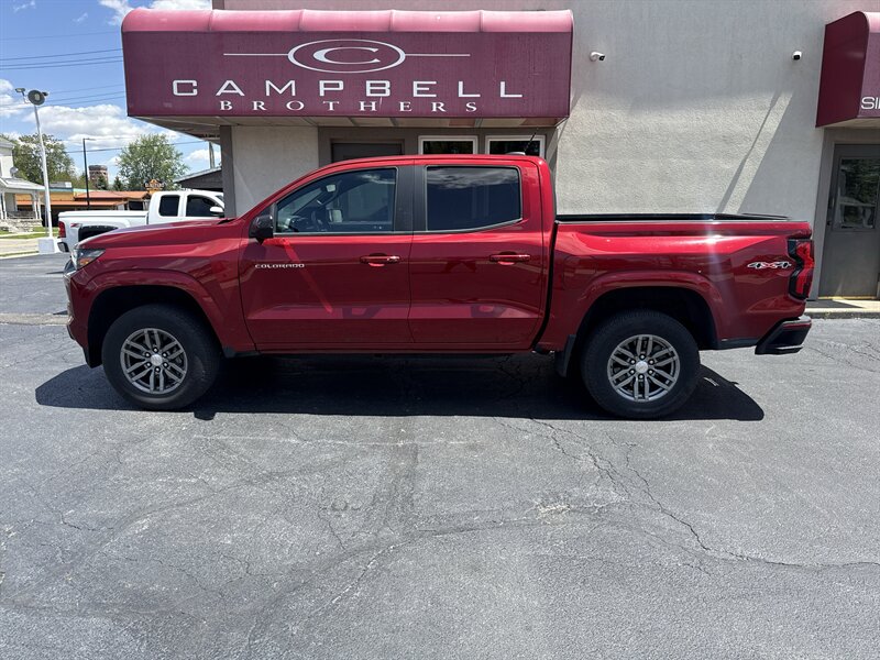 2023 Chevrolet Colorado LT   - Photo 1 - Rushville, IN 46173