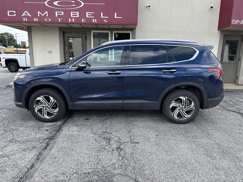 2023 Hyundai SANTA FE SEL - Photo 1 - Rushville, IN 46173