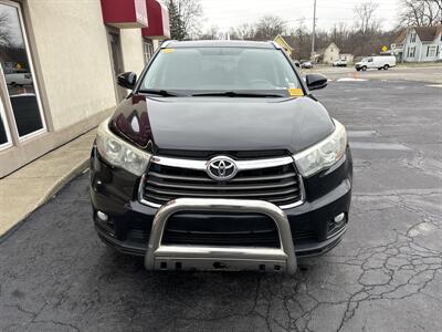 2016 Toyota Highlander XLE - Photo 3 - Rushville, IN 46173