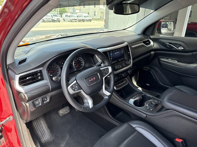 2023 Gmc Acadia SLT photo 7