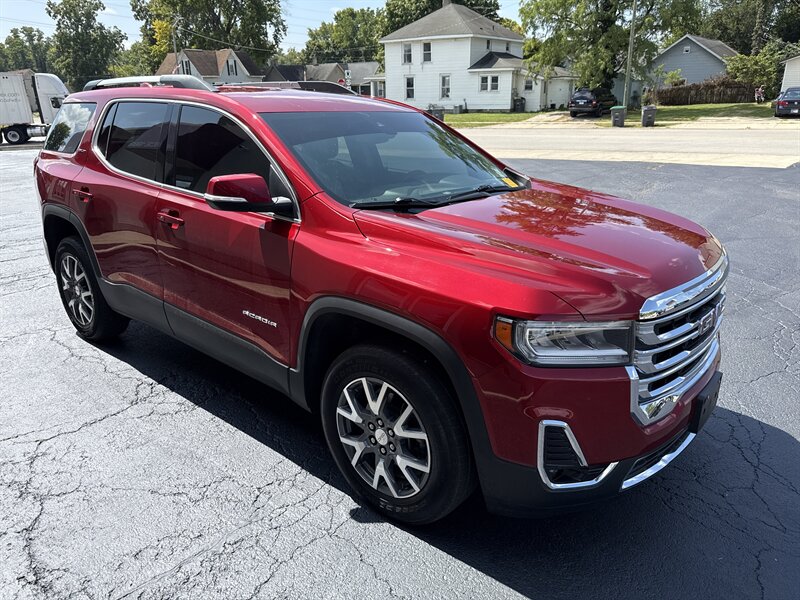 2023 Gmc Acadia SLT photo 2