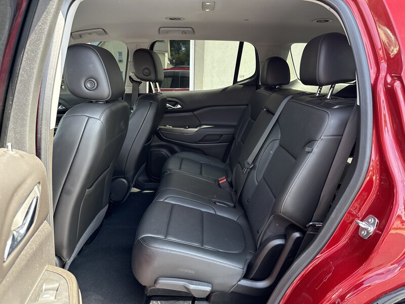 2023 Gmc Acadia SLT photo 8