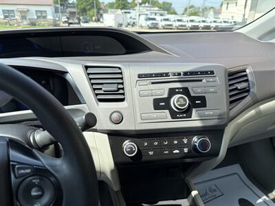 2012 Honda Civic LX   - Photo 13 - Rushville, IN 46173