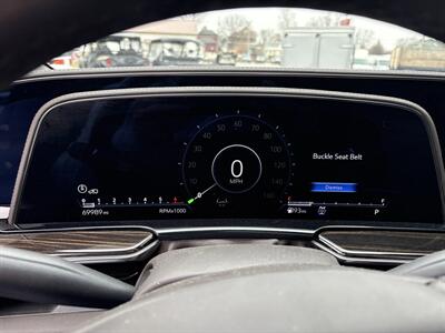 2022 Cadillac Escalade Premium Luxury   - Photo 19 - Rushville, IN 46173