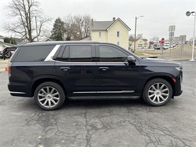 2022 Cadillac Escalade Premium Luxury   - Photo 5 - Rushville, IN 46173