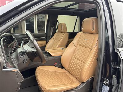2022 Cadillac Escalade Premium Luxury   - Photo 18 - Rushville, IN 46173