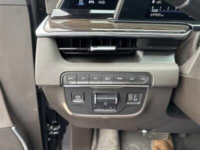 2022 Cadillac Escalade Premium Luxury   - Photo 21 - Rushville, IN 46173