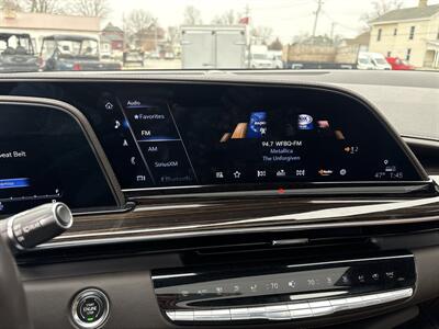 2022 Cadillac Escalade Premium Luxury   - Photo 20 - Rushville, IN 46173