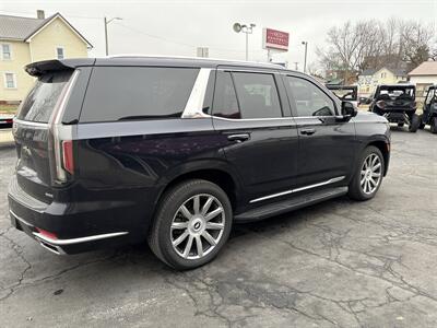 2022 Cadillac Escalade Premium Luxury   - Photo 6 - Rushville, IN 46173