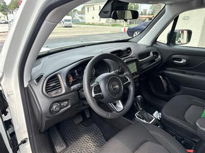2023 Jeep Renegade Upland - Photo 7 - Rushville, IN 46173
