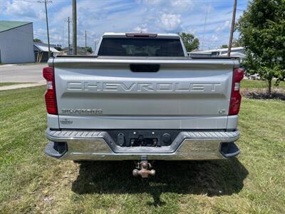 2020 Chevrolet Silverado 1500 LT   - Photo 7 - Rushville, IN 46173