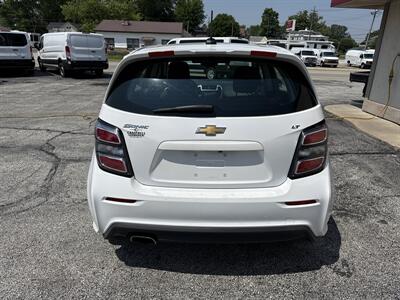 2017 Chevrolet Sonic LT Auto   - Photo 7 - Rushville, IN 46173