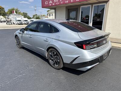2024 Hyundai SONATA SEL   - Photo 7 - Rushville, IN 46173