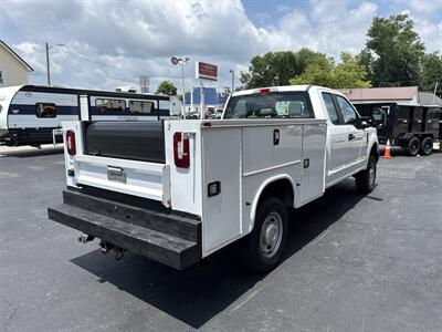 2019 Ford F-250 Super Duty XL   - Photo 5 - Rushville, IN 46173