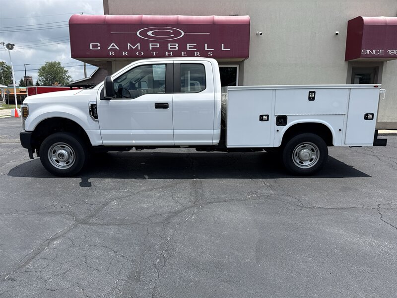 2019 Ford F-250 Super Duty XL   - Photo 1 - Rushville, IN 46173