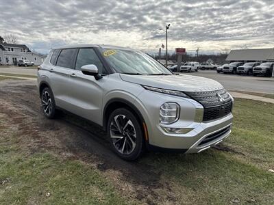 2022 Mitsubishi Outlander SE   - Photo 4 - Rushville, IN 46173