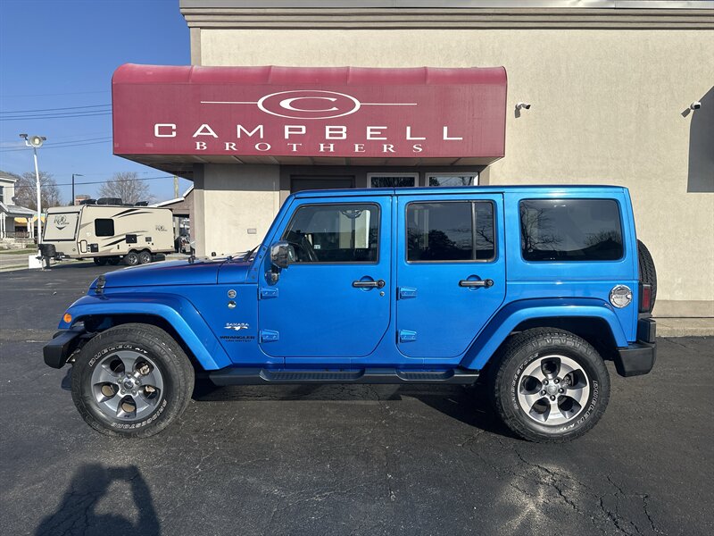 2016 Jeep Wrangler Unlimited Sahara  