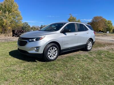 2020 Chevrolet Equinox LS   - Photo 2 - Rushville, IN 46173