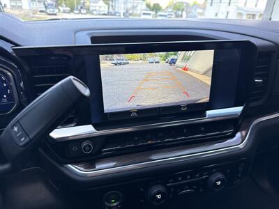 2022 Chevrolet Silverado 1500 LT   - Photo 11 - Rushville, IN 46173