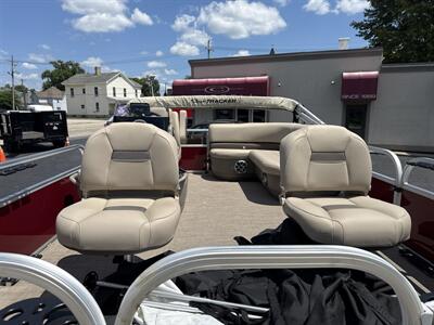 2025 SunTracker Bass Buggy 16XL   - Photo 12 - Rushville, IN 46173