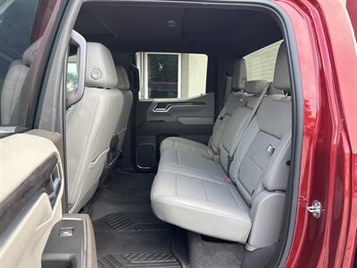 2022 Chevrolet Silverado 1500 LTZ   - Photo 11 - Rushville, IN 46173