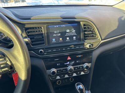 2020 Hyundai ELANTRA SEL - Photo 12 - Rushville, IN 46173