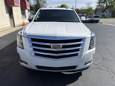 2019 Cadillac Escalade ESV Premium Luxury   - Photo 3 - Rushville, IN 46173