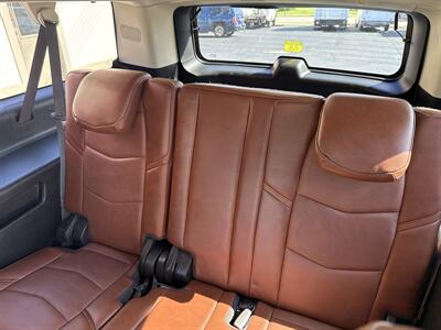 2019 Cadillac Escalade ESV Premium Luxury   - Photo 16 - Rushville, IN 46173