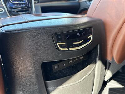 2019 Cadillac Escalade ESV Premium Luxury   - Photo 17 - Rushville, IN 46173