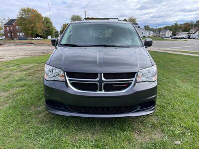 2016 Dodge Grand Caravan SXT   - Photo 3 - Rushville, IN 46173