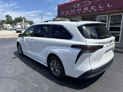 2024 Toyota Sienna XLE 7-Passenger - Photo 7 - Rushville, IN 46173